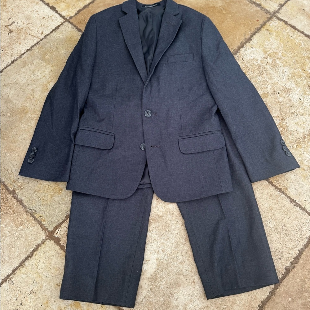 Calvin Klein suit set